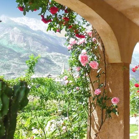 Appartement Paisible A Saint-Crepin Avec Vue Sur La Montagne Exterior photo