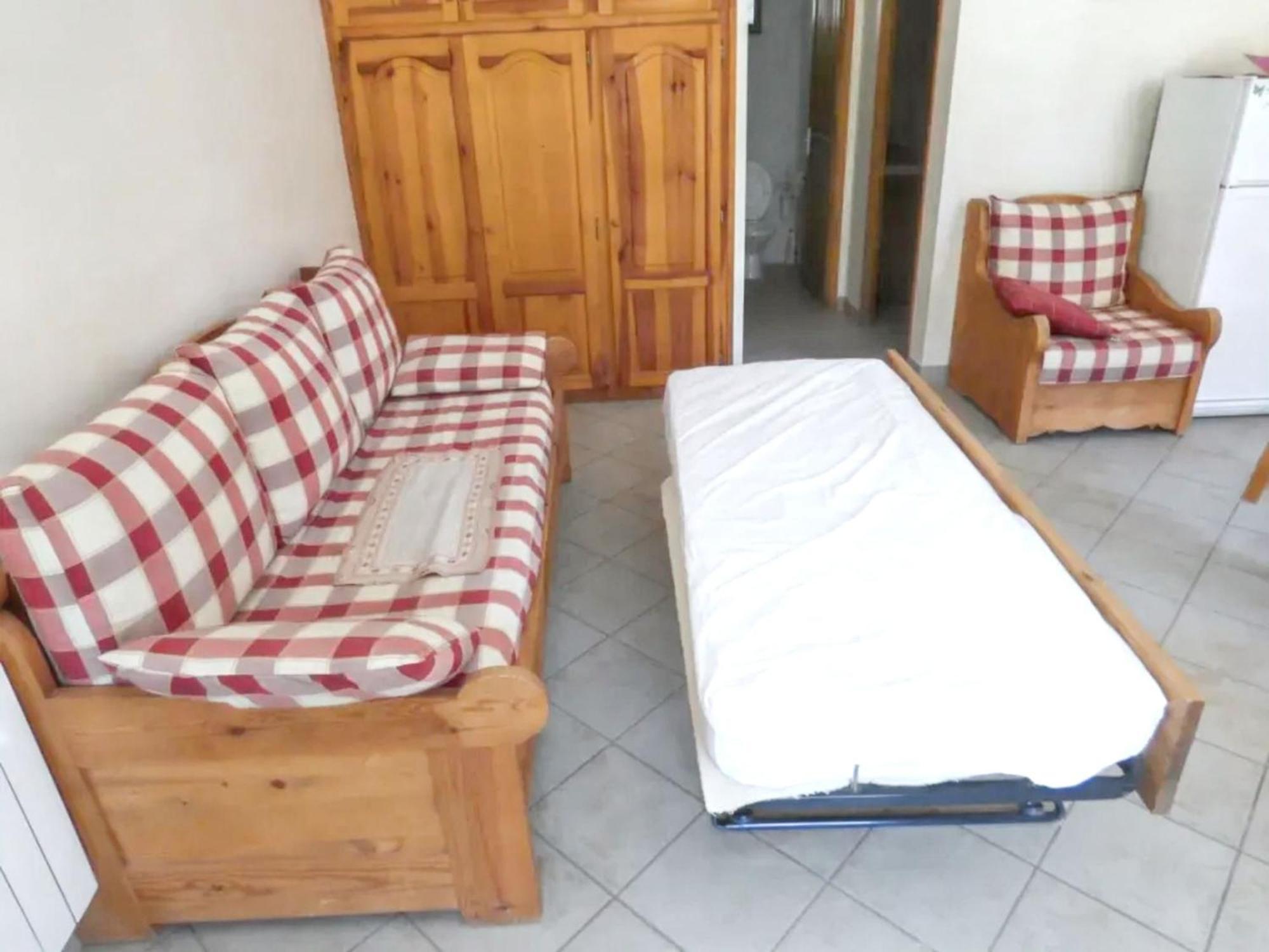 Appartement Paisible A Saint-Crepin Avec Vue Sur La Montagne Exterior photo